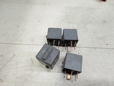 1x BMW E36 E34 E32 E31 Relais